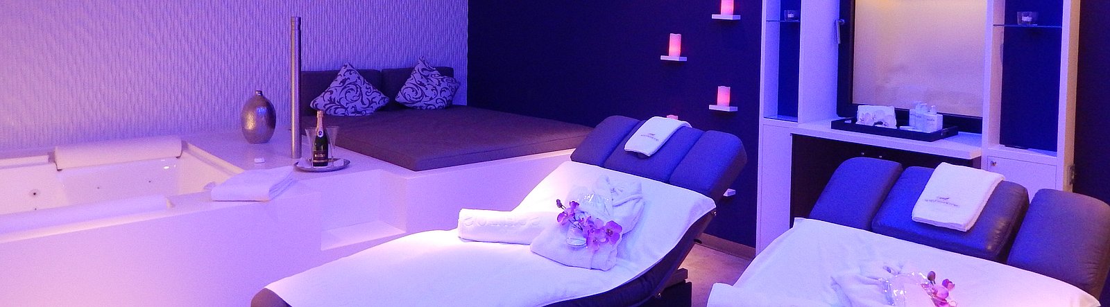 Liegen vorn, Daybed und Wirlwann hinten